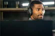 hp-poly-voyager-surround-80-uc-usb-c-headset-usb-c-a-adapter-schwarz-13