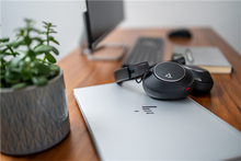 hp-poly-voyager-surround-80-uc-usb-c-headset-usb-c-a-adapter-schwarz-14